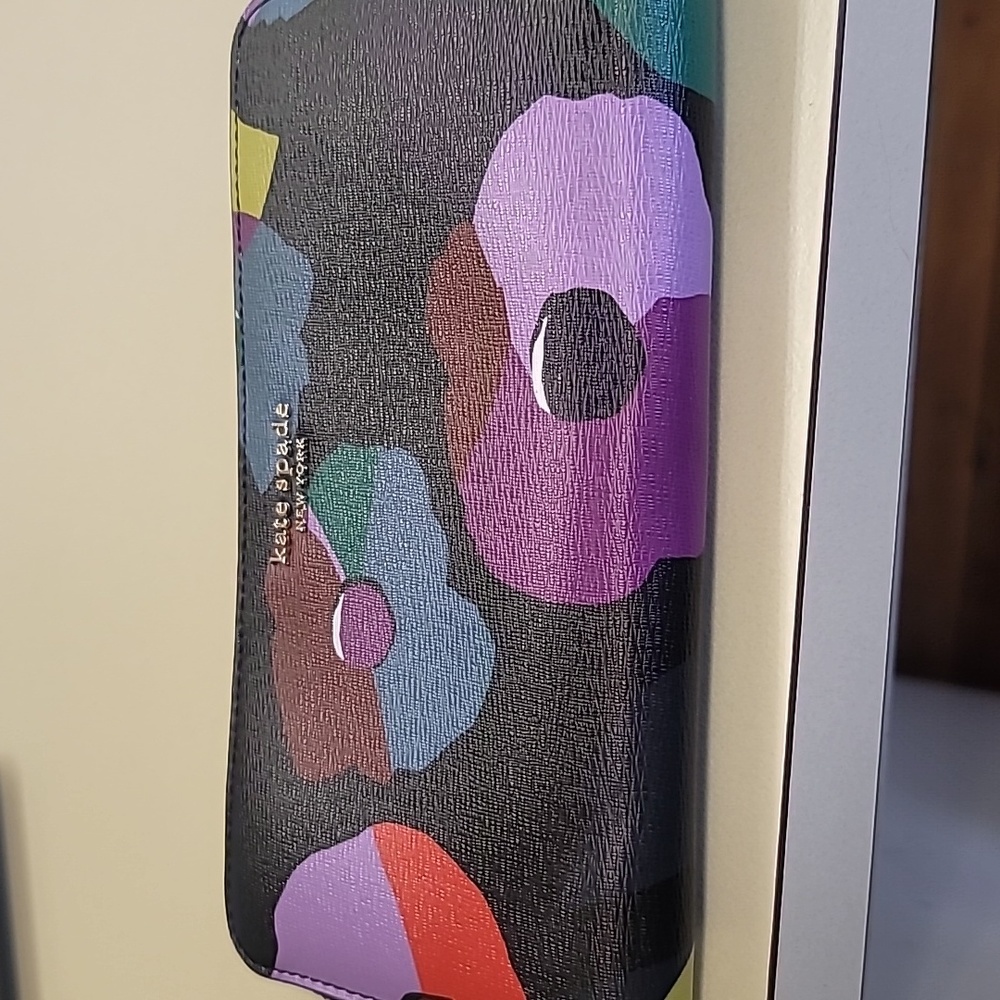 Kate Spade Spencer Floral Zip Around Collage Wallet